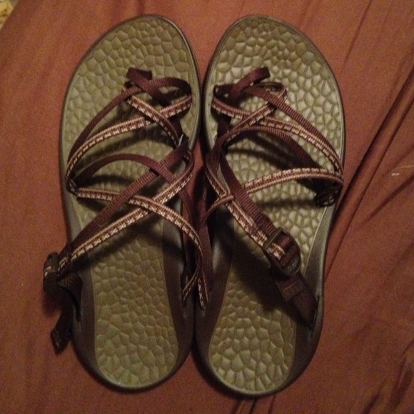 Brand new size 6 chacos!