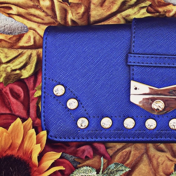 ❗️🚫SOLD❗️Blue Mystics Wallet - Picture 2 of 4