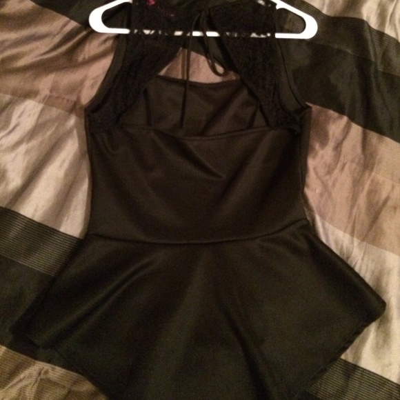 Sexy top - Picture 2 of 2