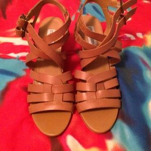 Steve Madden scrappy sandals