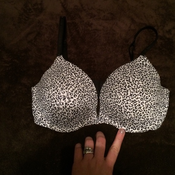 SOLD IN BUNDLEVictoria's Secret Cotton Push-Up Bra - Picture 1 of 4