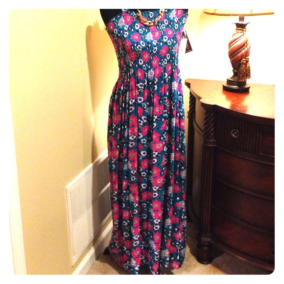 Gorgeous long dress