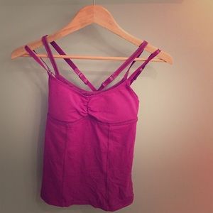 Lululemon tank size 4