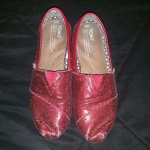 Red Glitter TOMS 9