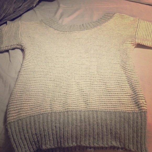 American Eagle sweater