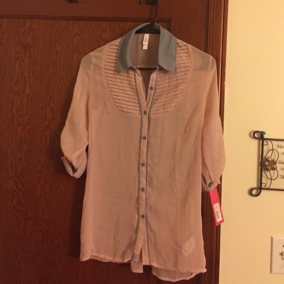 Chic blouse