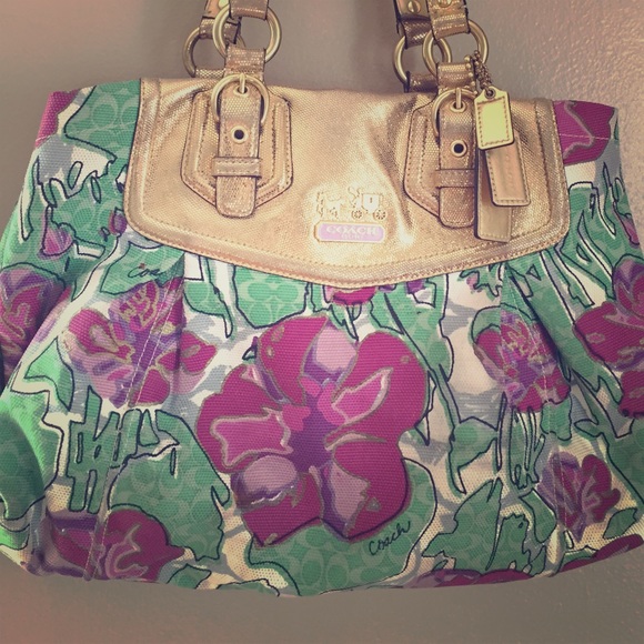 Authentic rare Audrey COACH floral canvas bag!