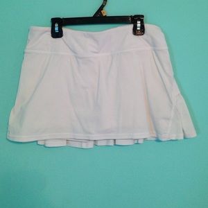 White tennis skirt, pacesetter style