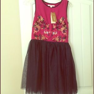 Adorable party dress!