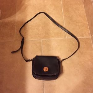 Tommy Hilfiger cross body