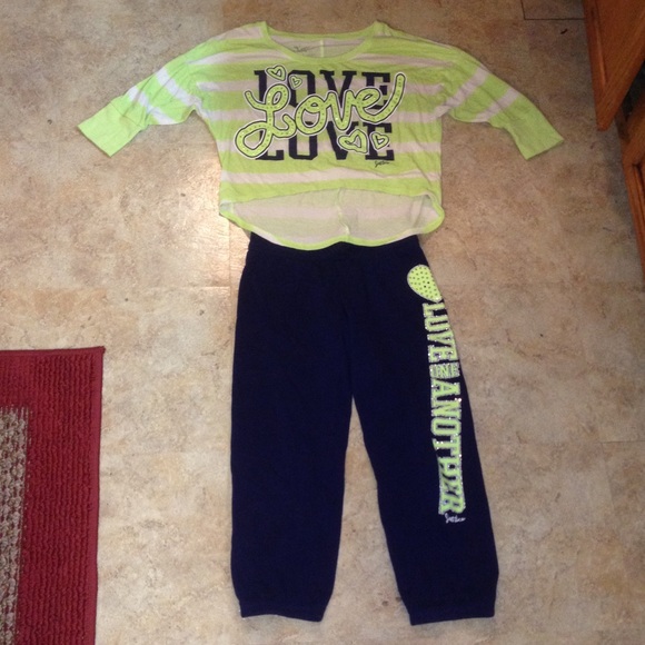 Justice joggers set for a young girl