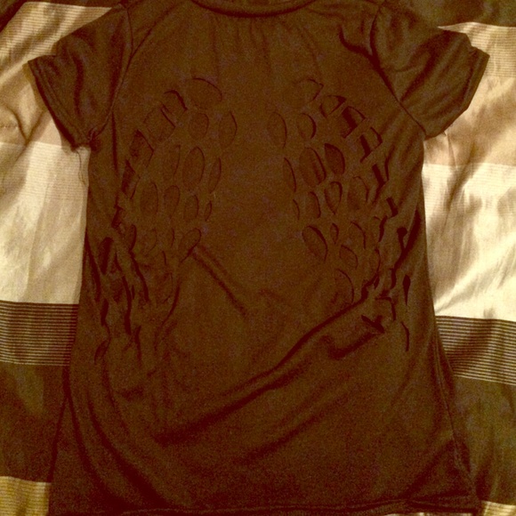 Black t