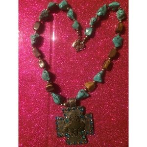 Swarovski crystal bucking bronc stone necklace
