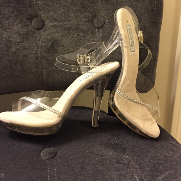Cinderella Shoes - Picture 3 of 4