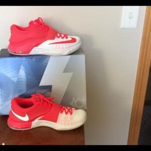 Nike Kd 7 Christmas size 10.5