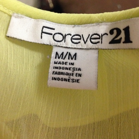 Blouse with a necklace included - Picture 3 of 3