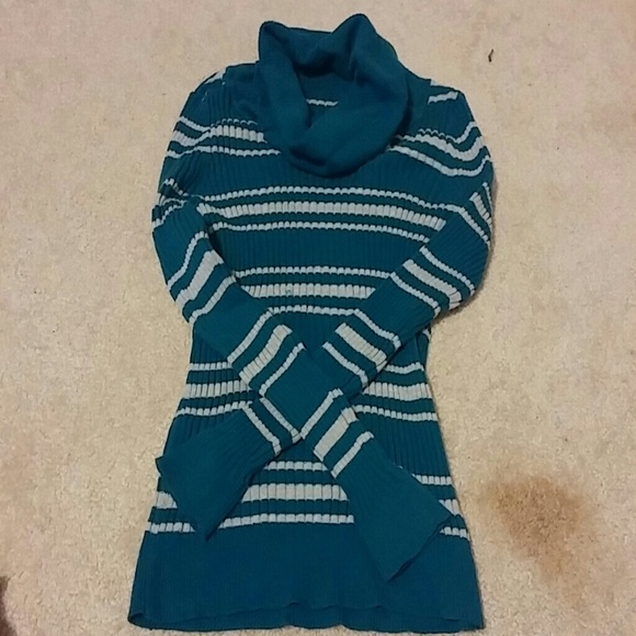 Stylish long sleeve tee