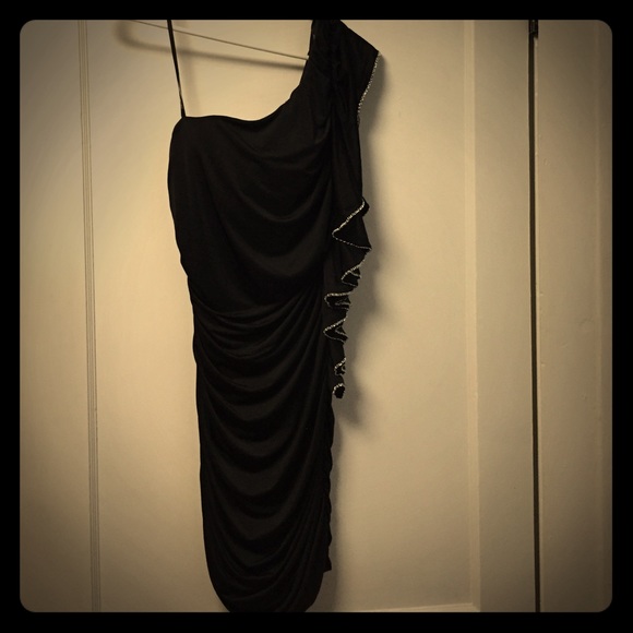 BEAUTIFUL SINGLE ARM DRESS 💗❤️