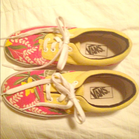 Hawaiian style vans