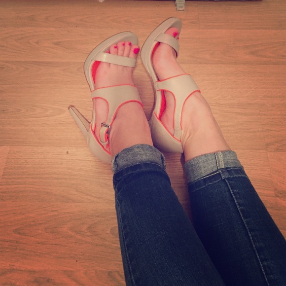 Calvin Klein pumps