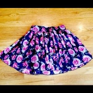SOLD OUT‼️NWT Forever 21 Floral Skater Skirt-