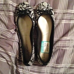 Black and white flats