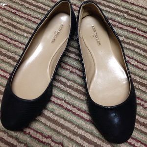 Ann Taylor black flats