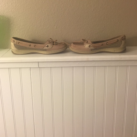 Tan sperry's top sider