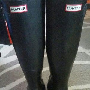Tall Hunter wellies Size 9