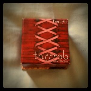 Benefit thrrrob face powder and Mac Great Beyond