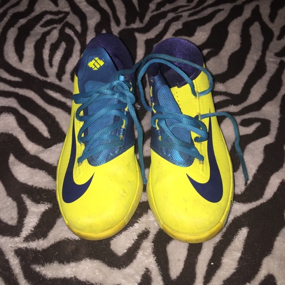 Kids KD's size 4