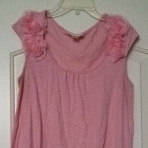 Light pink tank top with roses on the sleeves
