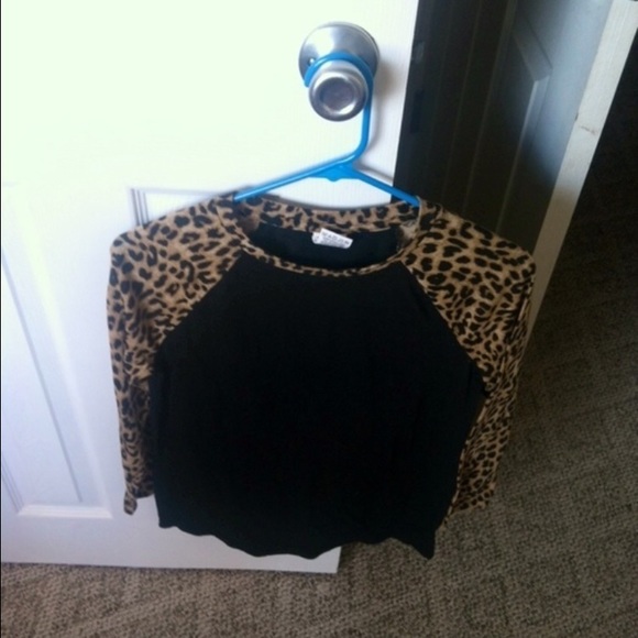 PINK Victoria's Secret Tops - Vs pink 3/4 shirt