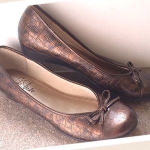 Life Stride Faux Crocodile Patent Leather Flats