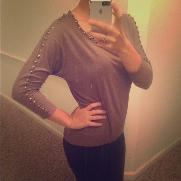 Cute studded taupe top