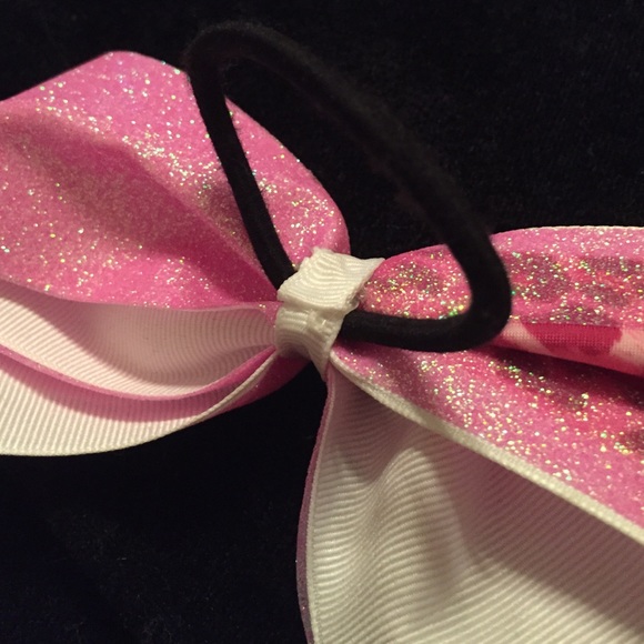 Cheer bow - Picture 4 of 4