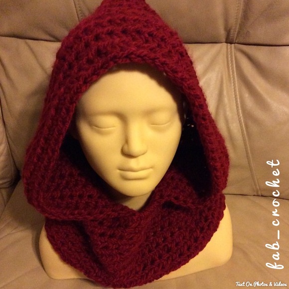 Hooded cowl