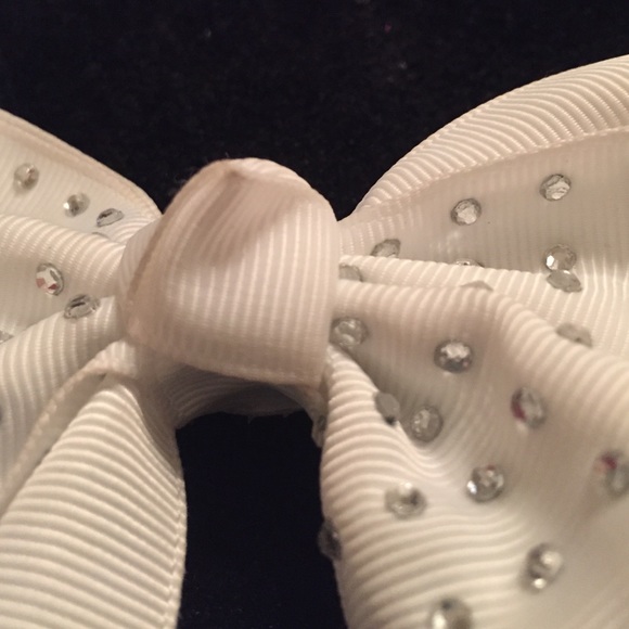 Cheer bow - Picture 3 of 4