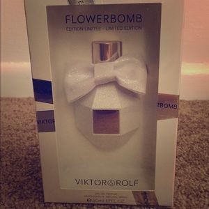 VIKTOR & ROLF Flowerbomb Crystal Limited Edition