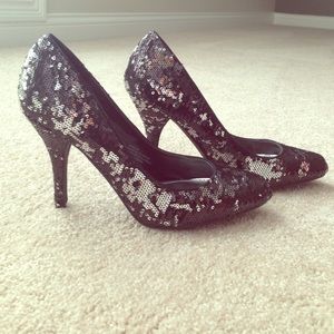NWT Black and Silver Sequined Heels, Size 9