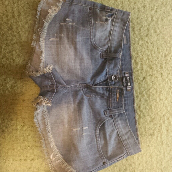 Clearence RUSTY denim cutoff shorts NWOT - Picture 2 of 3
