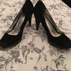 Black peek toe heels