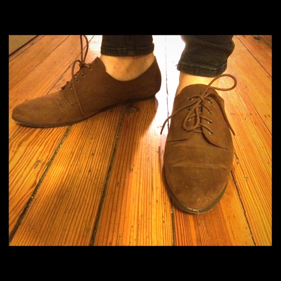 🍂🍁F21 brown suede Oxford flats great for fall!