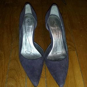 Purple suede Anne Klein pumps