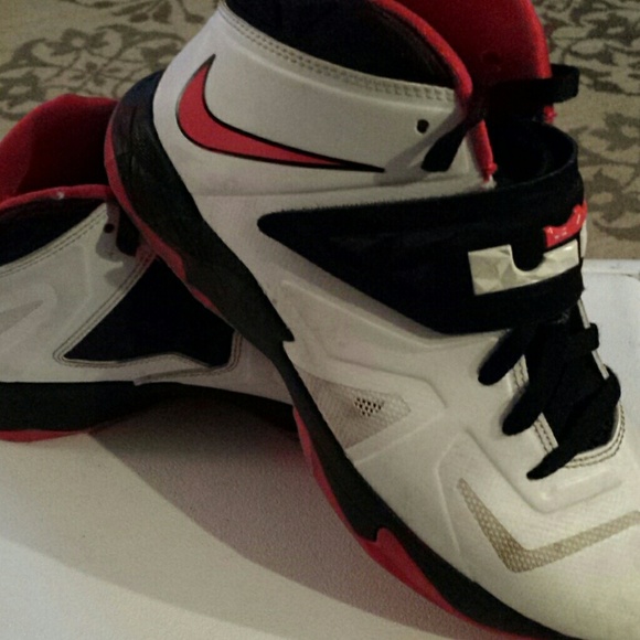 Nike LeBron James Basketball Shoes