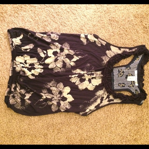 Tank top - Picture 1 of 1