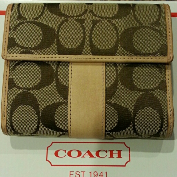Authentic Coach signature khaki - Picture 2 of 4