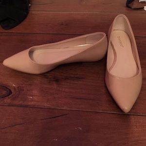 NUDE POINTED TOE FLATS
