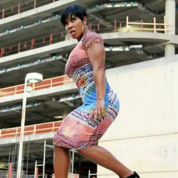 Dress - Picture 3 of 3