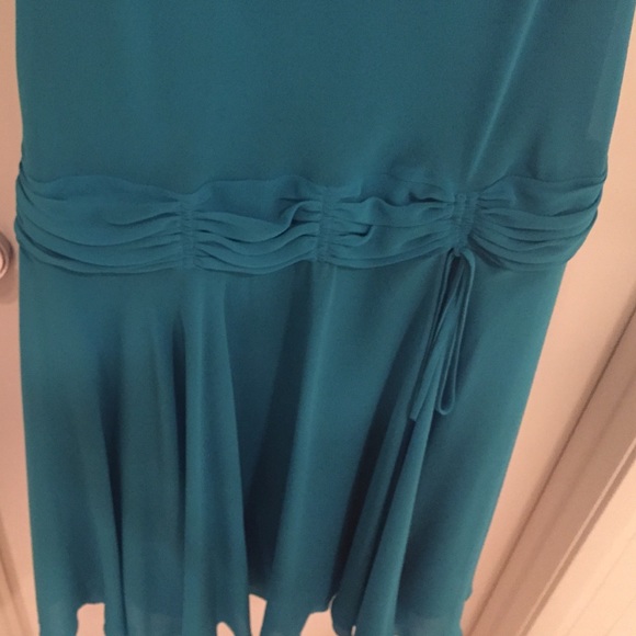 Dress - Picture 4 of 4